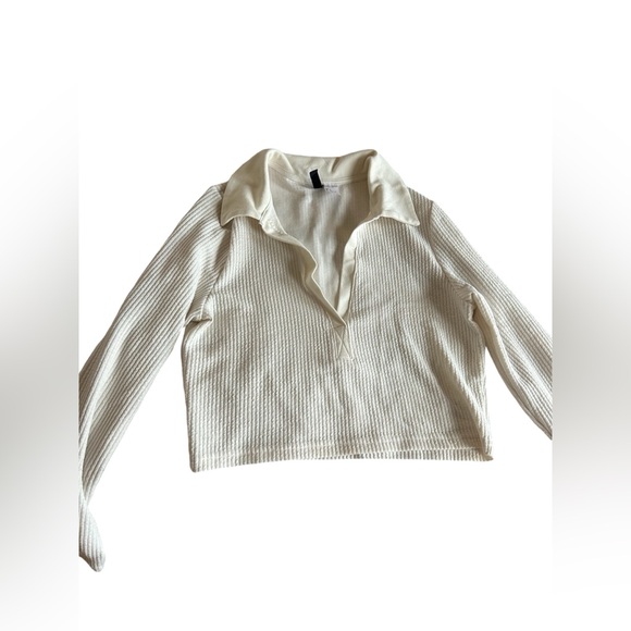 Never worn! H&M cropped top with collar - Picture 4 of 5